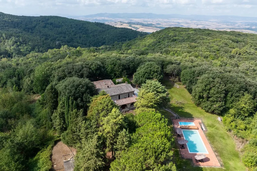 La tenuta e la valle viste dall'alto
